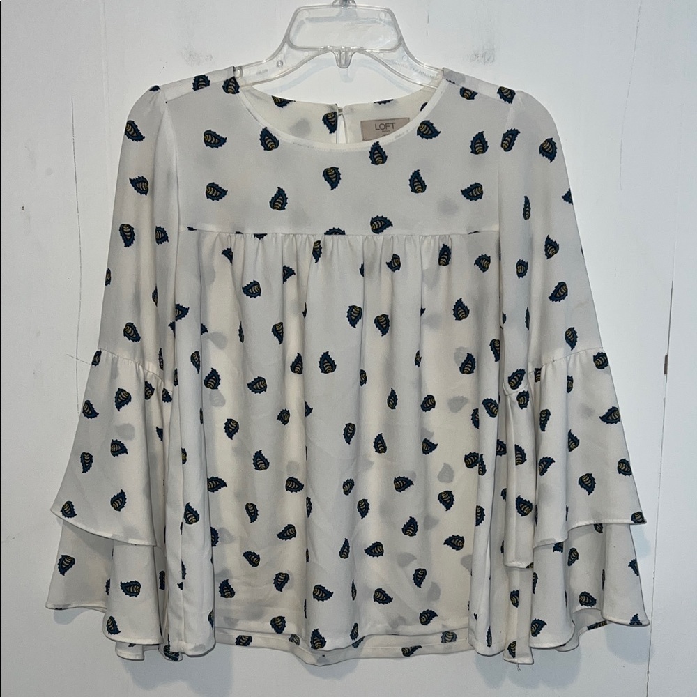 LOFT Outlet Cream and Navy Patterned Long Sleeve Ruffled Cuffs Blouse 0316262